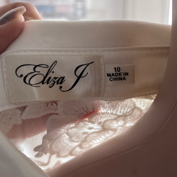 Eliza J Blush and White Floral Long Sleeve Dress - Picture 3 of 6